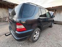Gebraucht Mercedes ML430 271 PS (199 kW) 2000 Blau SUV
