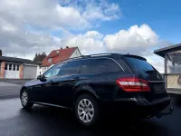 Second-hand Mercedes E200 184 CP (135 kW) 2010 Negru Break