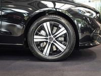 Gebraucht Mercedes C300e Avantgarde 197 PS (144 kW) 2024 Obsidianschwarz Kombi