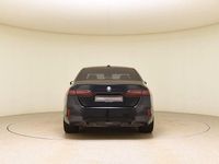 Gebraucht BMW 520 M Sport 197 PS (144 kW) 2024 Schwarz Limousine