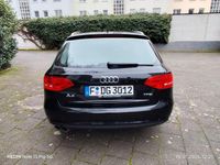 Gebraucht Audi A4 Attraction 120 PS (88 kW) 2015 Schwarz Kombi