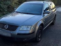Gebraucht VW Passat 131 PS (96 kW) 2002 Silber Kombi