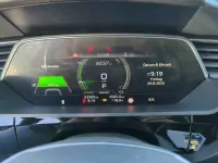 Gebraucht Audi e-tron S-Line 230 kW (313 PS) 2022 Mythosschwarz metallic SUV