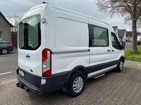 Gebraucht Ford Transit Trend 170 PS (125 kW) 2018 Weiß Van / Kleinbus