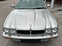 Gebraucht Jaguar XJ8 Executive 237 PS (174 kW) 1999 Silber Limousine