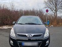 Gebraucht Hyundai i20 Edition 77 PS (56 kW) 2011 Schwarz Kleinwagen