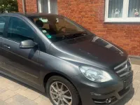 Gebraucht Mercedes B180 110 PS (80 kW) 2010 Grau Van / Kleinbus