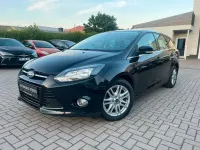 Gebraucht Ford Focus Titanium 125 PS (91 kW) 2012 Schwarz Kombi