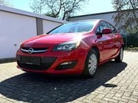 Gebraucht Opel Astra 116 PS (85 kW) 2015 Rot Limousine