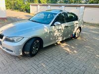 gebraucht BMW 320 İ E90 Kliamatronik Navi Leder ..!