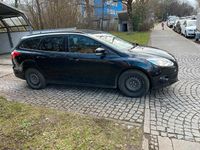 Gebraucht Ford Focus 125 PS (91 kW) 2013 Schwarz Kombi