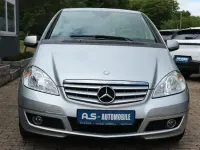 Gebraucht Mercedes A180 118 PS (86 kW) 2011 Silber Kleinwagen