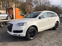 gebraucht Audi Q7 3.0 TDI quattro. Anzahl Sitzplätze 7