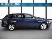 Gebraucht VW Golf VIII Life 110 PS (80 kW) 2024 Blau Kombi