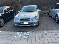 Gebraucht Mercedes C220 150 PS (110 kW) 2005 Silber Limousine