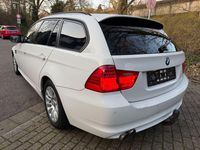 Gebraucht BMW 318 Comfort Edition 143 PS (105 kW) 2012 Weiß Kombi