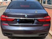 Gebraucht BMW 750 Efficient Dynamics 449 PS (330 kW) 2017 Blau Limousine