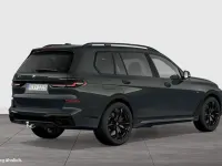 Gebraucht BMW X7 M Sport 352 PS (258 kW) 2025 Grau SUV