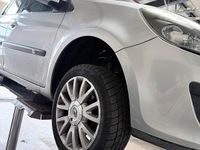 Gebraucht Renault Clio II 90 PS (66 kW) 2006 Silber Kleinwagen