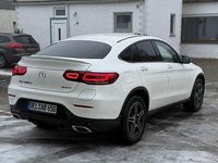 Gebraucht Mercedes GLC300e 333 PS (244 kW) 2024 Weiß Coupé