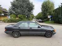 Second-hand Mercedes 190 122 CP (89 kW) 1992 Negru Berlinǎ