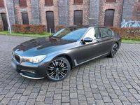 Gebraucht BMW 730 Shadowline 265 PS (194 kW) 2016 Grau Limousine