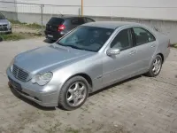 Second-hand Mercedes C220 Elegance 143 CP (105 kW) 2001 Argintiu Berlinǎ