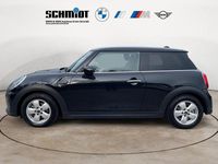 Gebraucht Mini Cooper Essential 136 PS (100 kW) 2024 (schwarz)  midnight black Kleinwagen