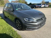 Gebraucht VW Golf VII Highline 125 PS (91 kW) 2018 Grau Limousine