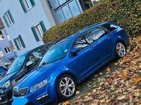 Gebraucht Skoda Octavia 184 PS (135 kW) 2016 Blau Kleinwagen