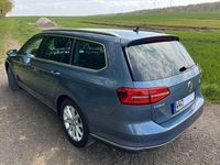 Gebraucht VW Passat Highline 150 PS (110 kW) 2015 Blau Kombi