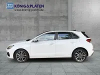 Gebraucht Hyundai i30 Prime 159 PS (116 kW) 2022 Weiß Limousine