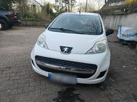 Gebraucht Peugeot 107 68 PS (50 kW) 2009 Weiß Kleinwagen