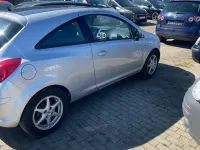 Gebraucht Opel Corsa 90 PS (66 kW) 2010 Silber Kleinwagen