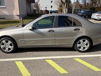 Gebraucht Mercedes C200 163 PS (119 kW) 2003 Andere farben Limousine
