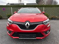Gebraucht Renault Mégane GrandTour Business 132 PS (97 kW) 2018 Rot Kombi