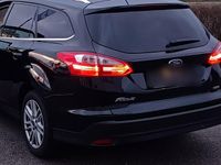 Gebraucht Ford Focus Titanium 125 PS (91 kW) 2013 Schwarz Kombi