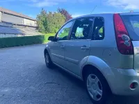 Gebraucht Ford Fiesta 80 PS (58 kW) 2008 Grau Kleinwagen