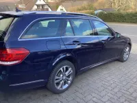 Gebraucht Mercedes E220 163 PS (119 kW) 2013 Blau Kombi