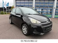 Gebraucht Hyundai i10 Trend 67 PS (49 kW) 2018 Schwarz Kleinwagen