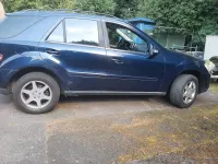 Gebraucht Mercedes ML320 224 PS (164 kW) 2006 Blau SUV