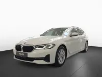 Gebraucht BMW 530 Performance 286 PS (210 kW) 2022 Alpinweiss iii (weiß) Kombi