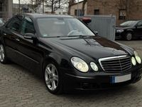 Gebraucht Mercedes E320 Avantgarde 224 PS (164 kW) 2006 Schwarz Limousine