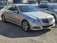 Gebraucht Mercedes E200 Avantgarde 184 PS (135 kW) 2012 Iridiumsilber  metalliclack Limousine