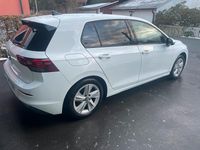 Gebraucht VW Golf VIII 150 PS (110 kW) 2023 Weiß Limousine