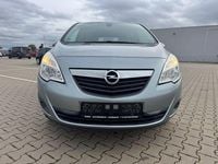 Gebraucht Opel Meriva Edition 101 PS (74 kW) 2012 Silber Van / Kleinbus