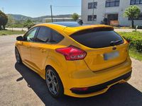 Gebraucht Ford Focus ST 250 PS (183 kW) 2015 Gelb Limousine