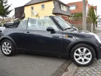 Gebraucht Mini Cooper Cabriolet 116 PS (85 kW) 2007 Schwarz metallic Cabrio