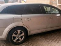 Gebraucht Ford Mondeo 150 PS (110 kW) 2011 Silber Kombi