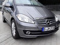 Gebraucht Mercedes A170 Elegance 116 PS (85 kW) 2009 Grau Van / Kleinbus